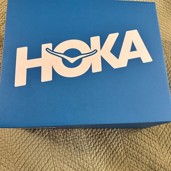 NIB Hoka Women’s Bondi 9, size 8.5 - Picture 7 of 7